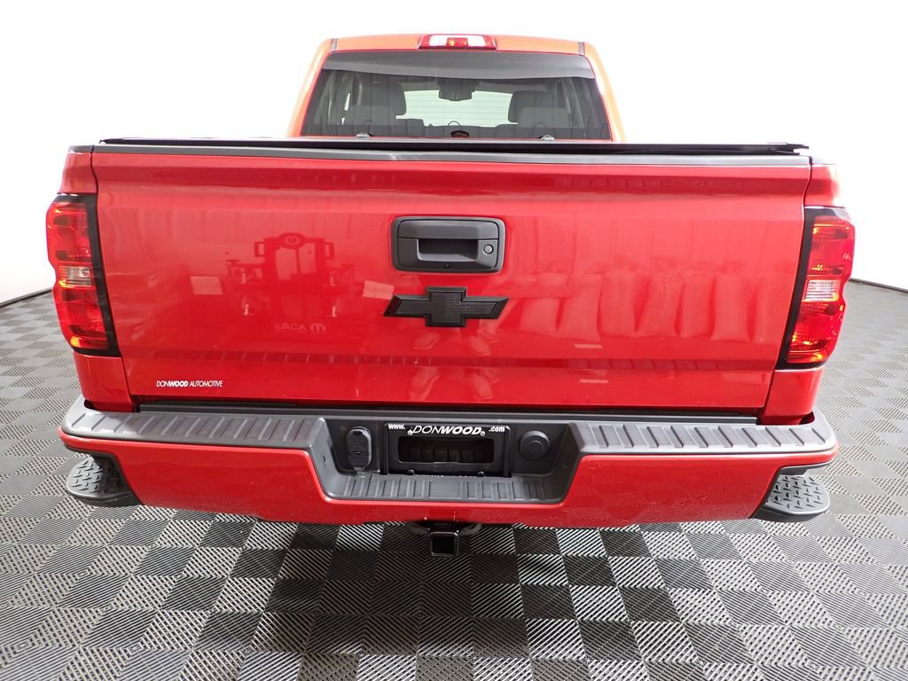 Used 2018 Chevrolet Silverado 1500 Custom w/ Custom Convenience Package RWD image 14