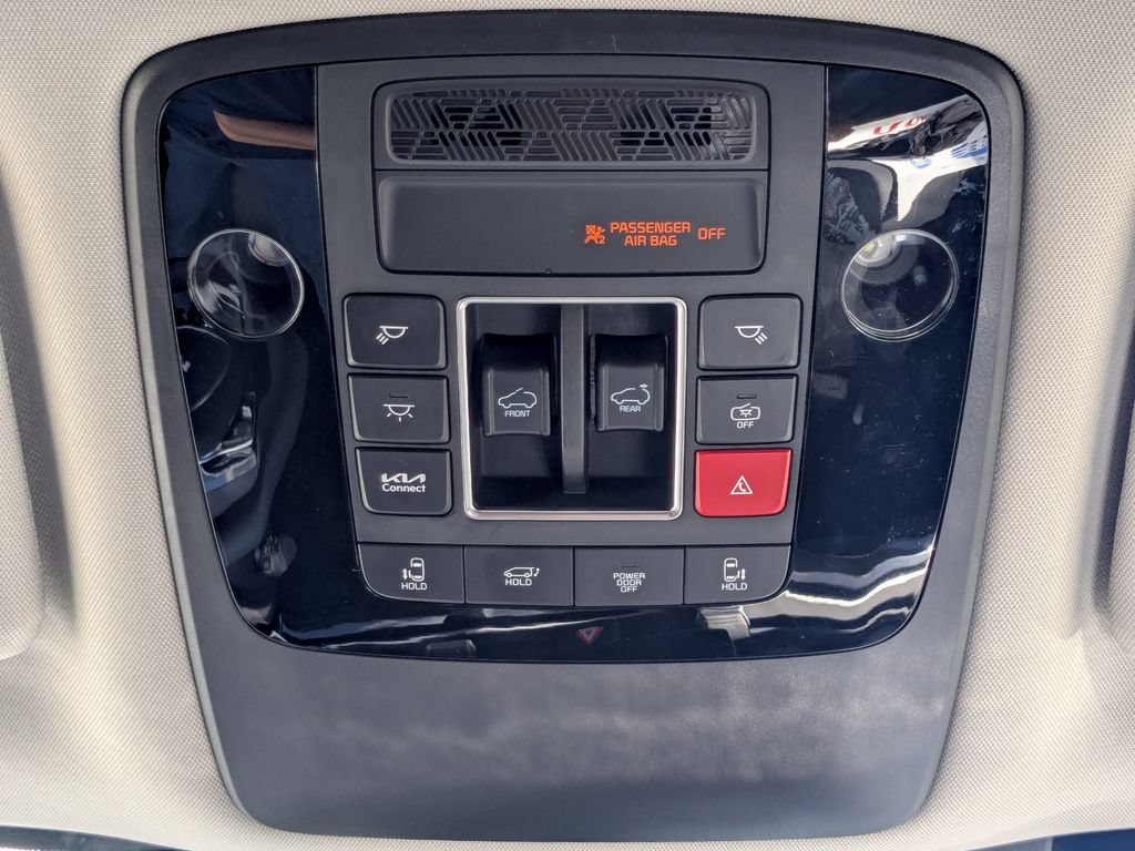 Used 2025 Kia Carnival SX Prestige FWD image 30