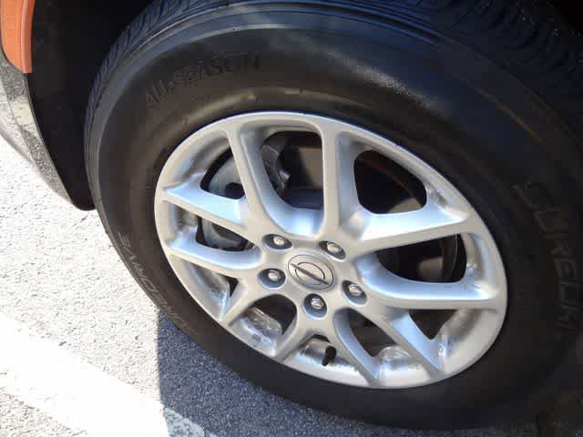 Used 2023 Chrysler Pacifica Touring-L FWD image 9