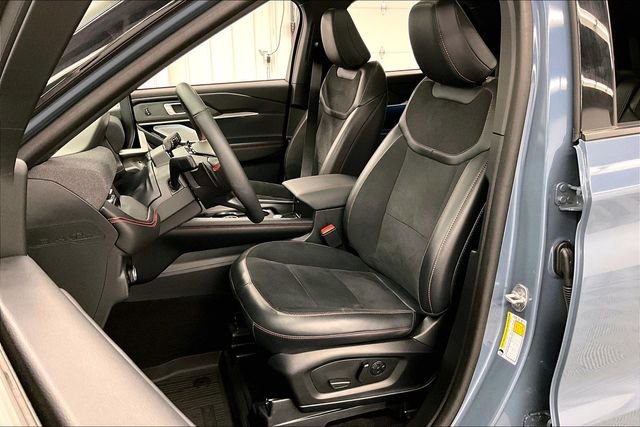 Used 2025 Ford Explorer ST w/ Sun And Sound Package image 22