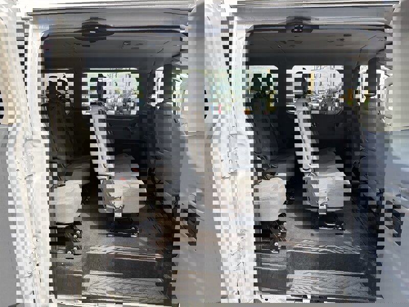 Used 2017 Ford Transit 350 XLT image 23