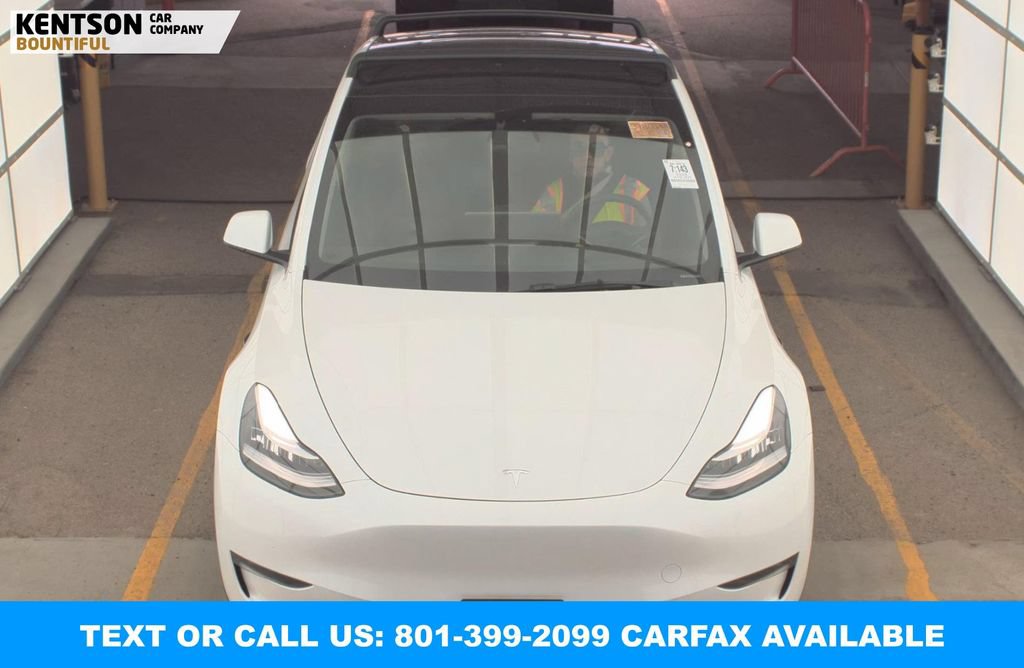 Used 2023 Tesla Model Y Long Range AWD/4WD image 2