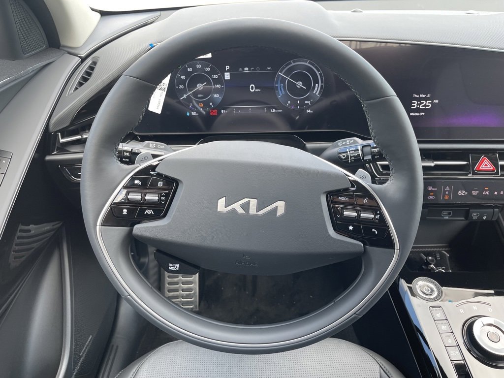 New 2024 Kia Niro Wave image 3
