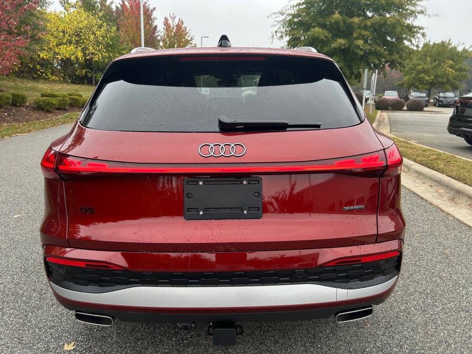 New 2025 Audi Q5 Prestige image 14