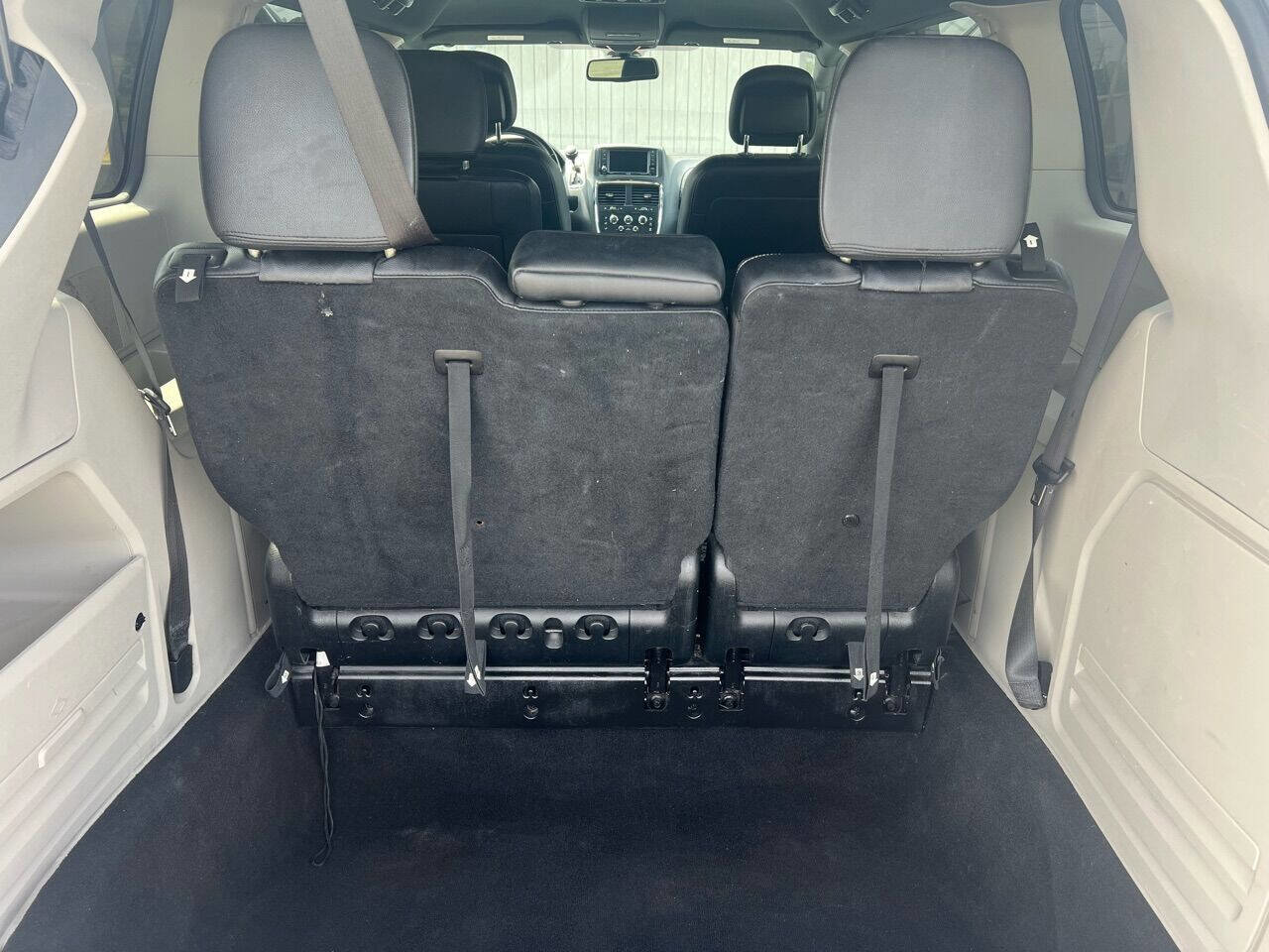 Used 2019 Dodge Grand Caravan SXT image 29