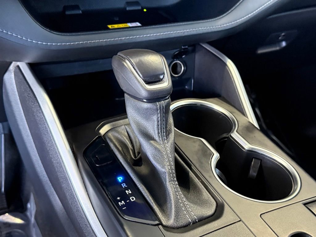 Certified 2023 Toyota Highlander XLE image 28