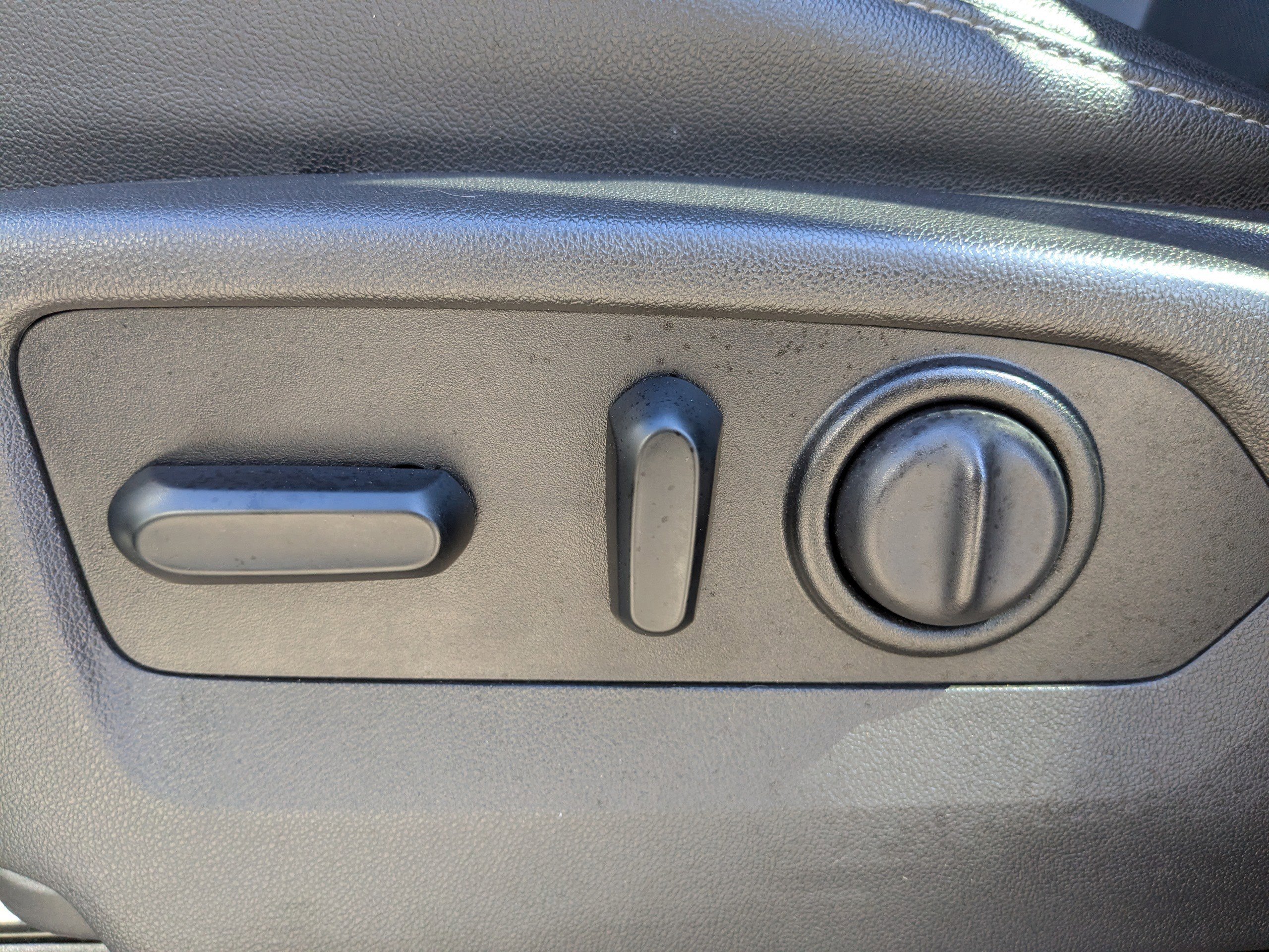 Used 2021 Chevrolet Silverado 1500 LTZ w/ LTZ Premium Package image 20