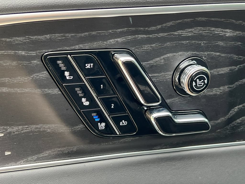 Certified 2026 Cadillac Lyriq V AWD/4WD image 18