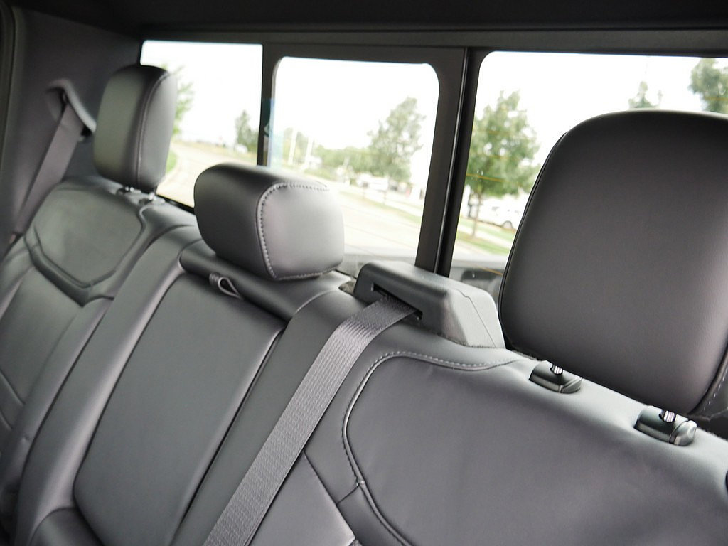 New 2027 Ford F350 Platinum AWD/4WD image 17