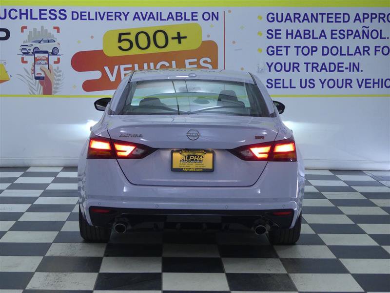Used 2024 Nissan Altima 2.5 SR FWD image 6