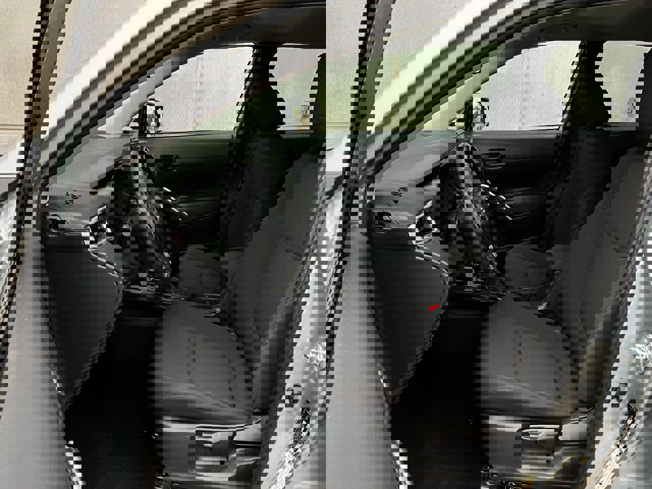 Used 2025 Toyota Corolla Cross LE image 10