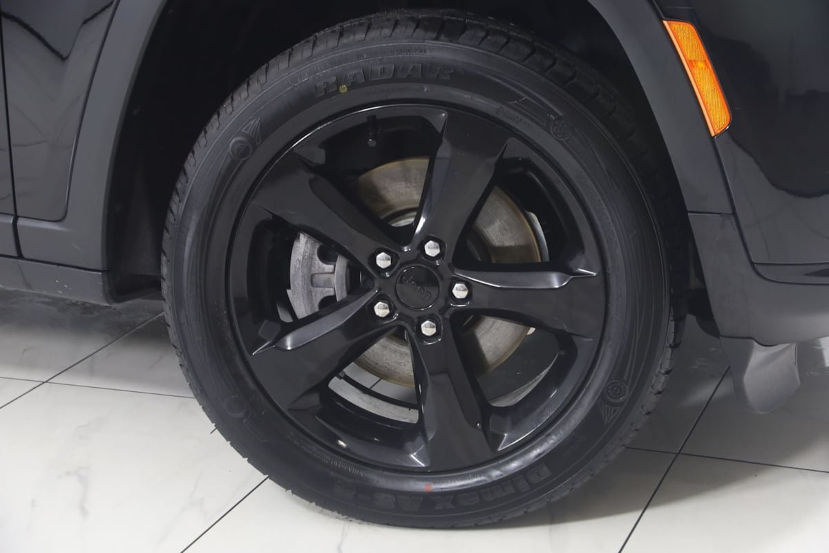 Used 2021 Jeep Grand Cherokee L Laredo AWD/4WD image 15