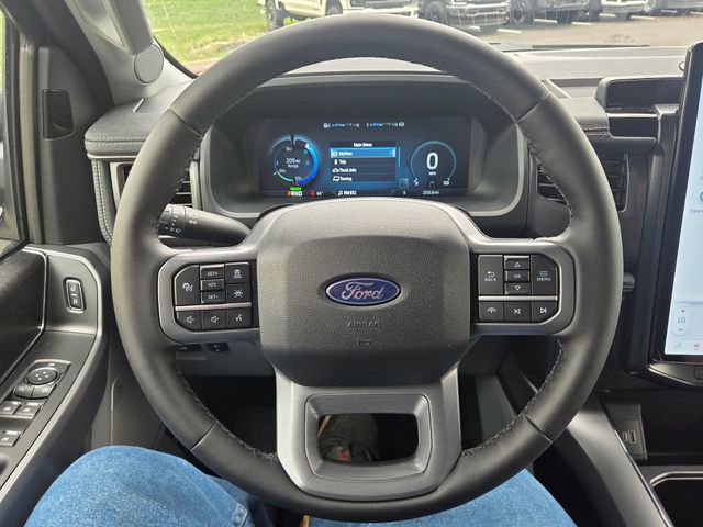 Used 2025 Ford F150 Lightning Flash AWD/4WD image 37