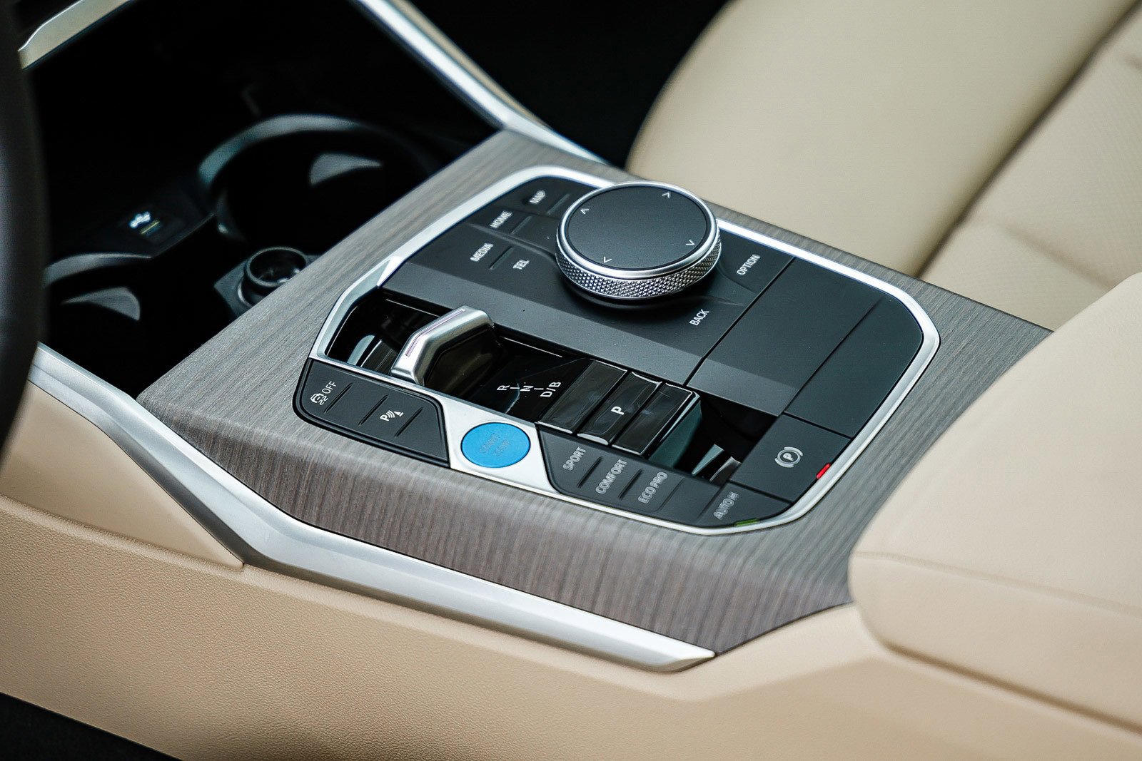 Used 2025 BMW i4 eDrive40 w/ Premium Package image 20