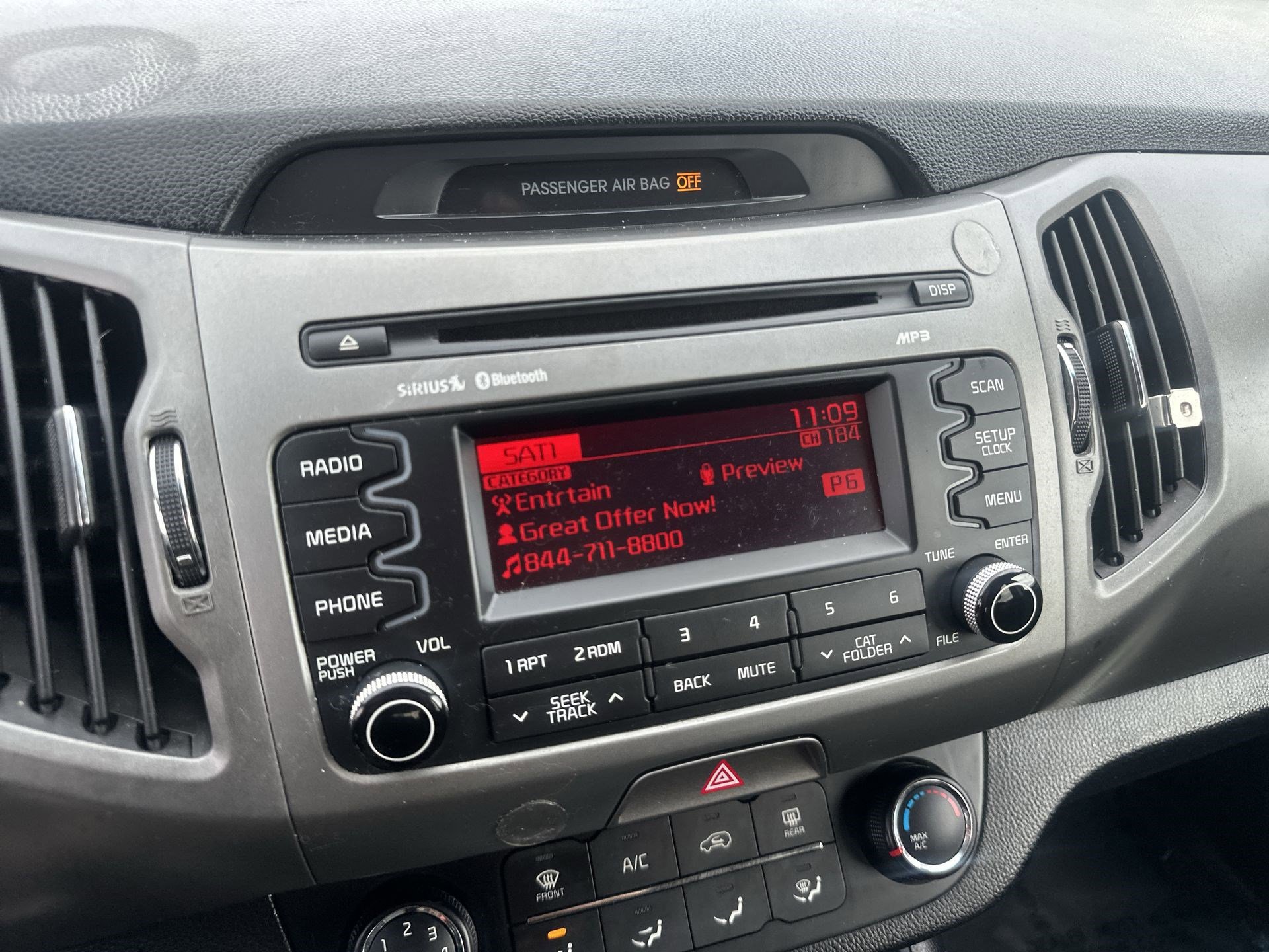 Used 2015 Kia Sportage LX image 12