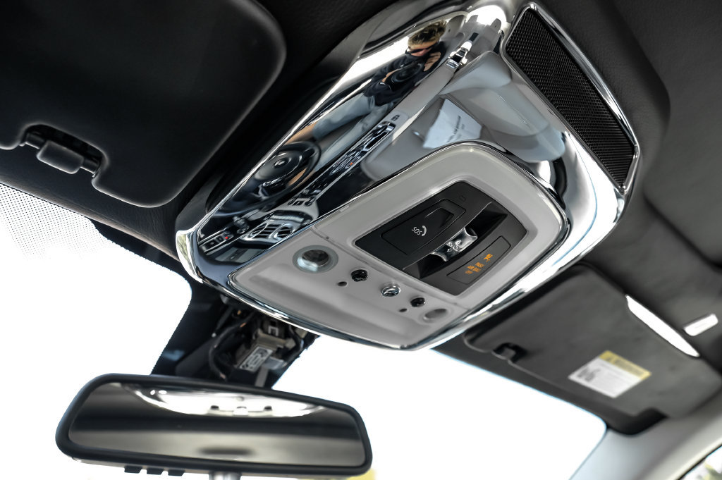 Used 2014 Rolls-Royce Wraith RWD image 24