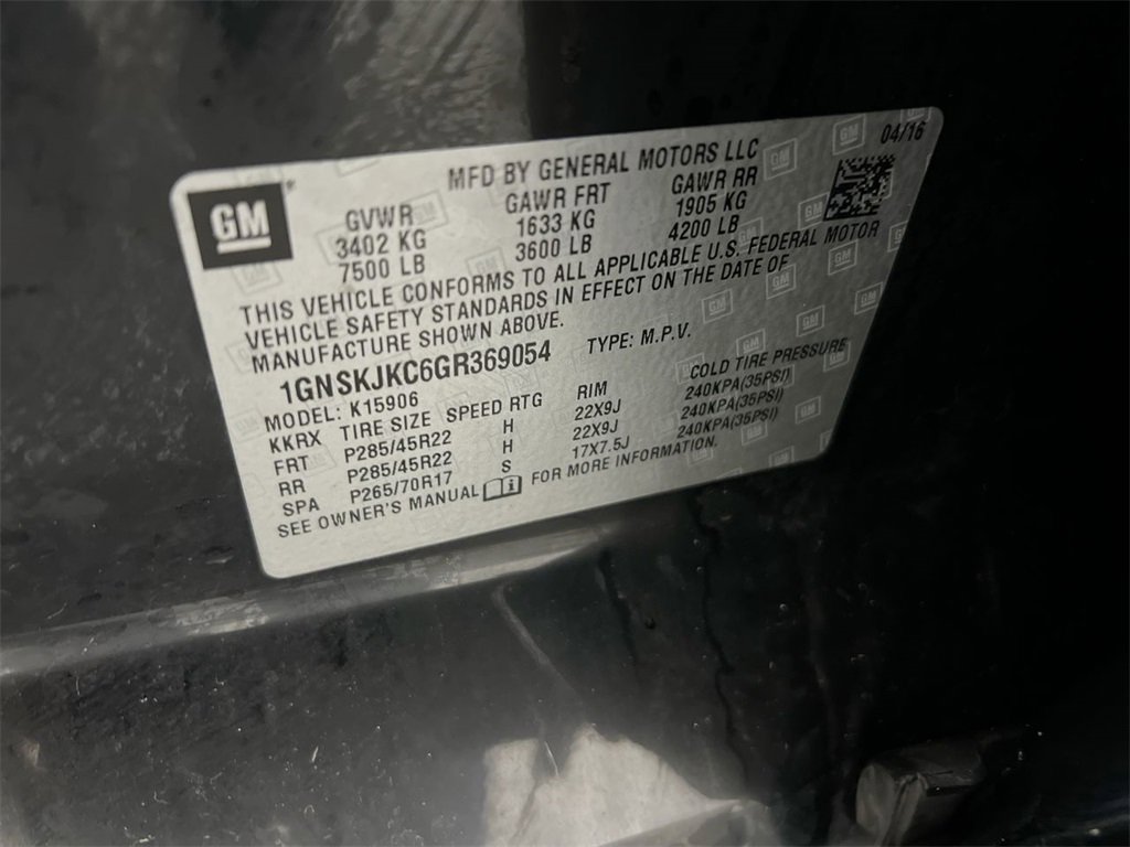 Used 2016 Chevrolet Suburban LTZ image 28