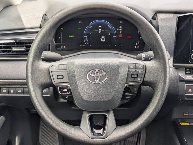 Used 2026 Toyota Camry LE FWD image 20