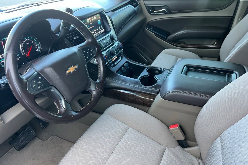 Used 2020 Chevrolet Suburban LS w/ Max Trailering Package AWD/4WD image 7