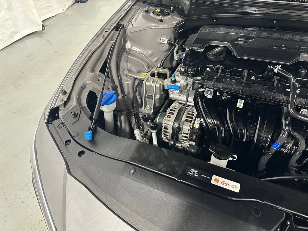 Used 2025 Hyundai Elantra Sport image 58