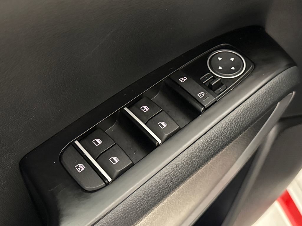 Used 2020 Kia Soul GT-Line FWD image 19