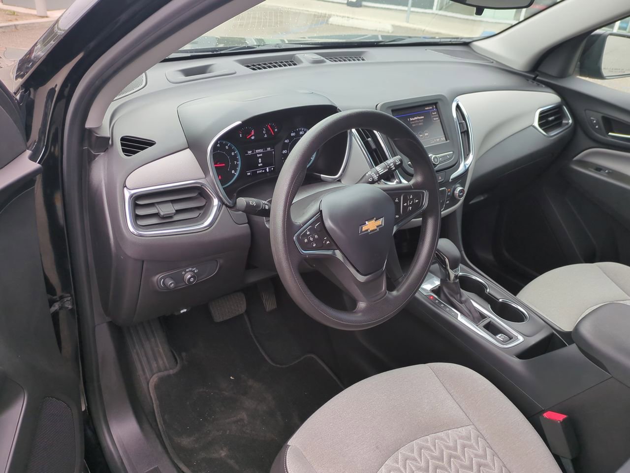 Certified 2024 Chevrolet Equinox LS w/ Midnight Edition image 10