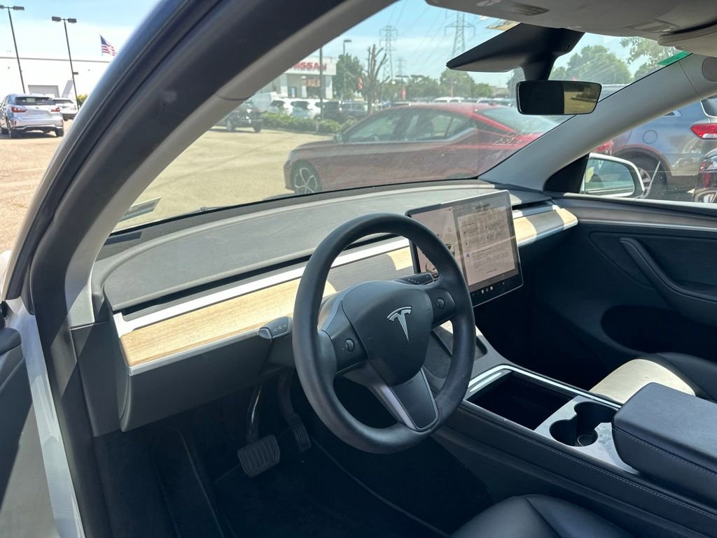 Used 2023 Tesla Model Y Long Range AWD/4WD image 9