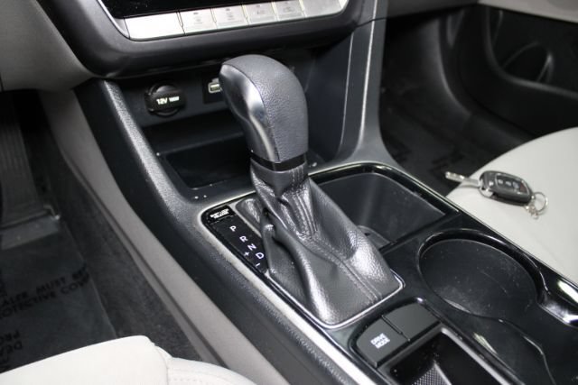 Used 2019 Hyundai Sonata SE FWD image 13