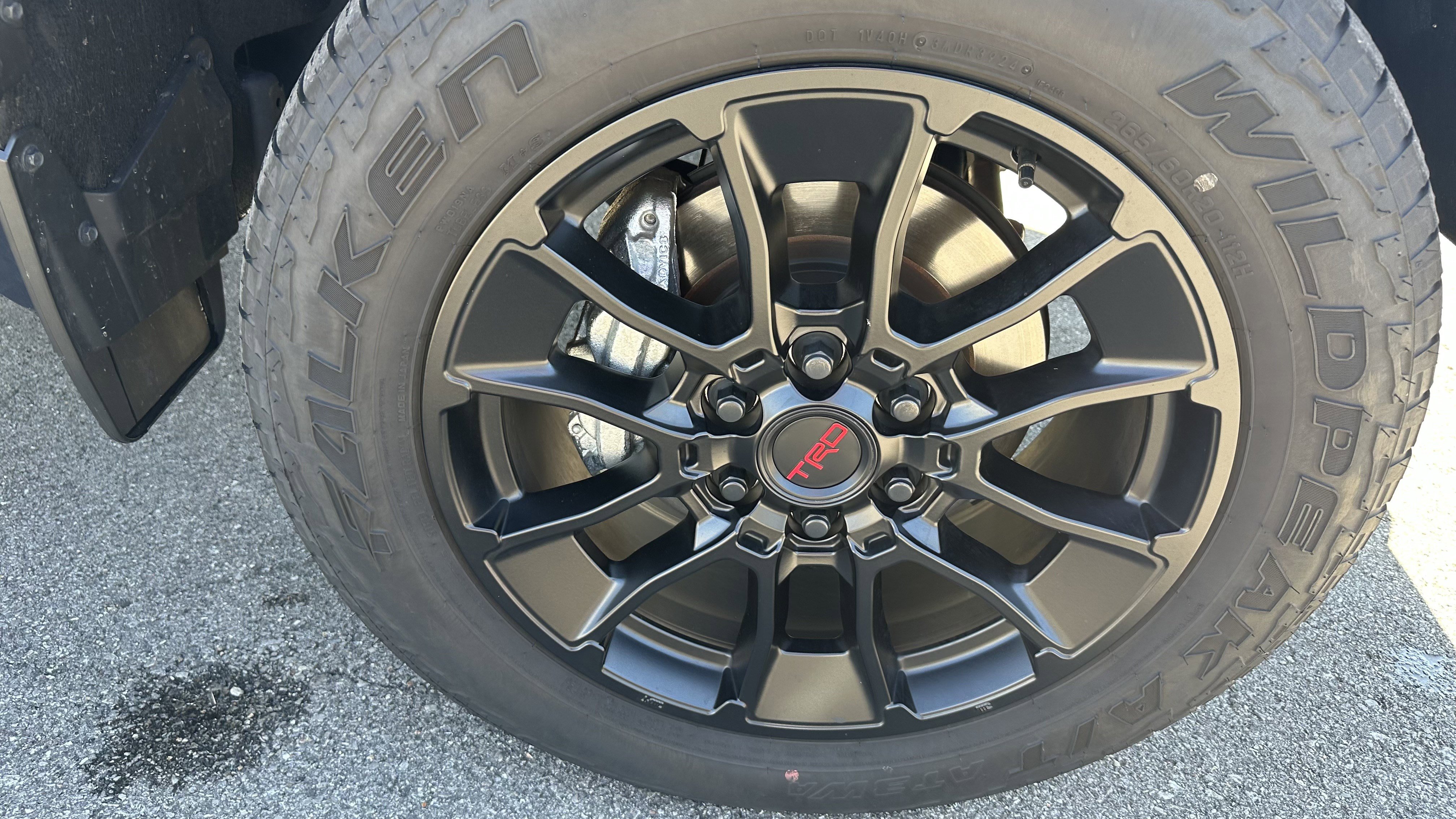 Used 2025 Toyota Tundra Limited w/ TRD Off-Road Package image 15