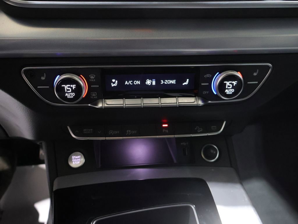 Used 2025 Audi Q5 2.0T Premium image 27