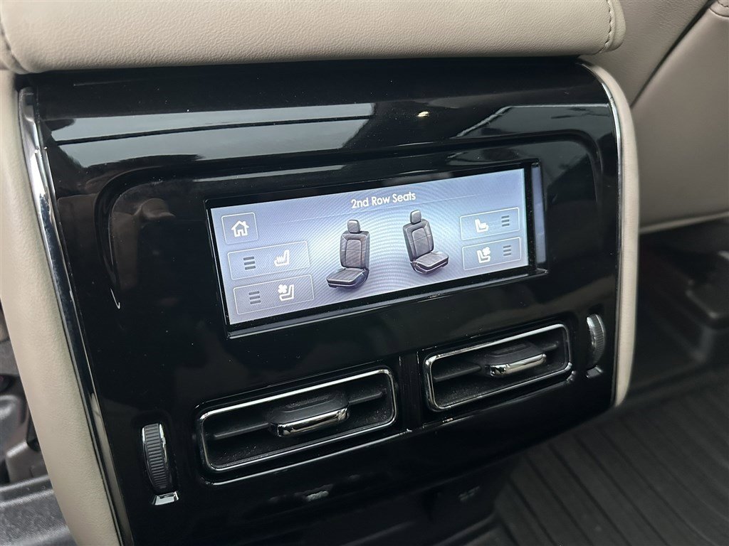 Used 2022 Lincoln Aviator Reserve w/ Equipment Group 201A image 26