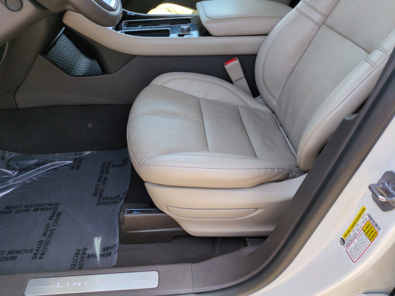 Used 2022 Lincoln Aviator Reserve w/ Equipment Group 201A RWD image 18