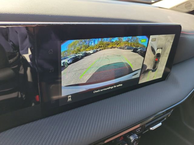 New 2026 Nissan Kicks SR FWD image 16