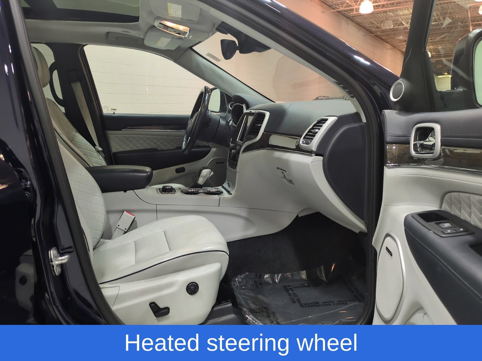 Used 2018 Jeep Grand Cherokee Summit AWD/4WD image 10