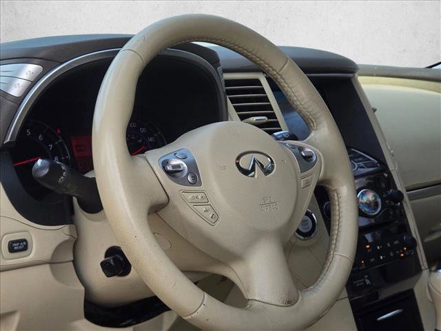 Used 2011 INFINITI FX35 2WD w/ Premium Pkg image 10