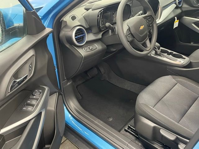 New 2026 Chevrolet Trax LS w/ LS Convenience Package image 8