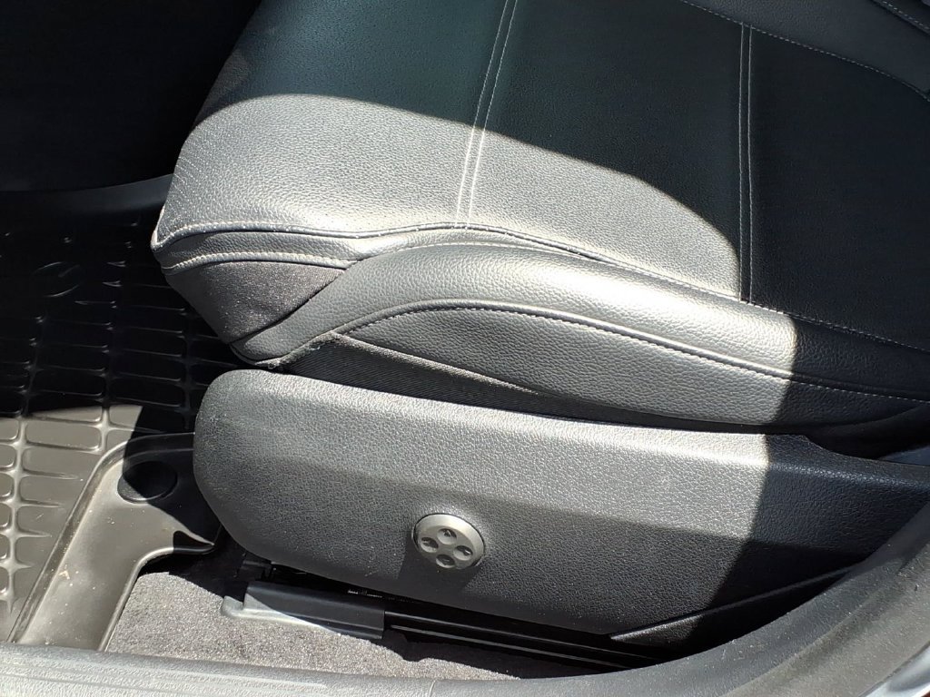 Used 2023 Mercedes-Benz C 300 4MATIC Sedan image 25