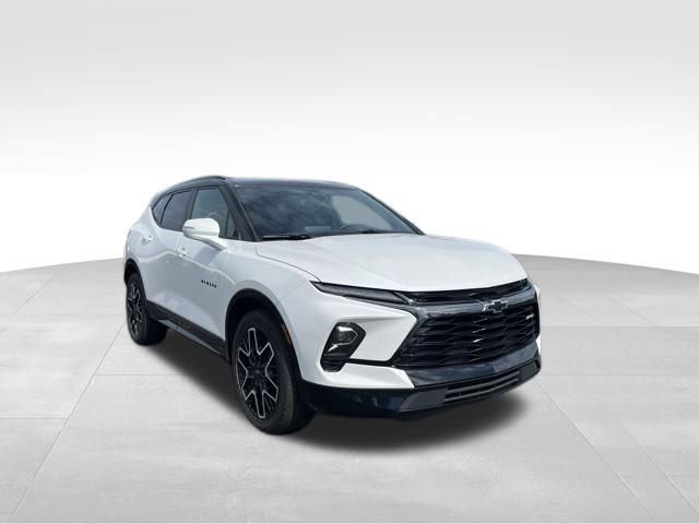 Used 2023 Chevrolet Blazer RS w/ Enhanced Convenience Package AWD/4WD image 7