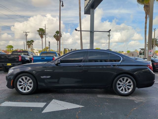 Used 2015 BMW 740i image 8