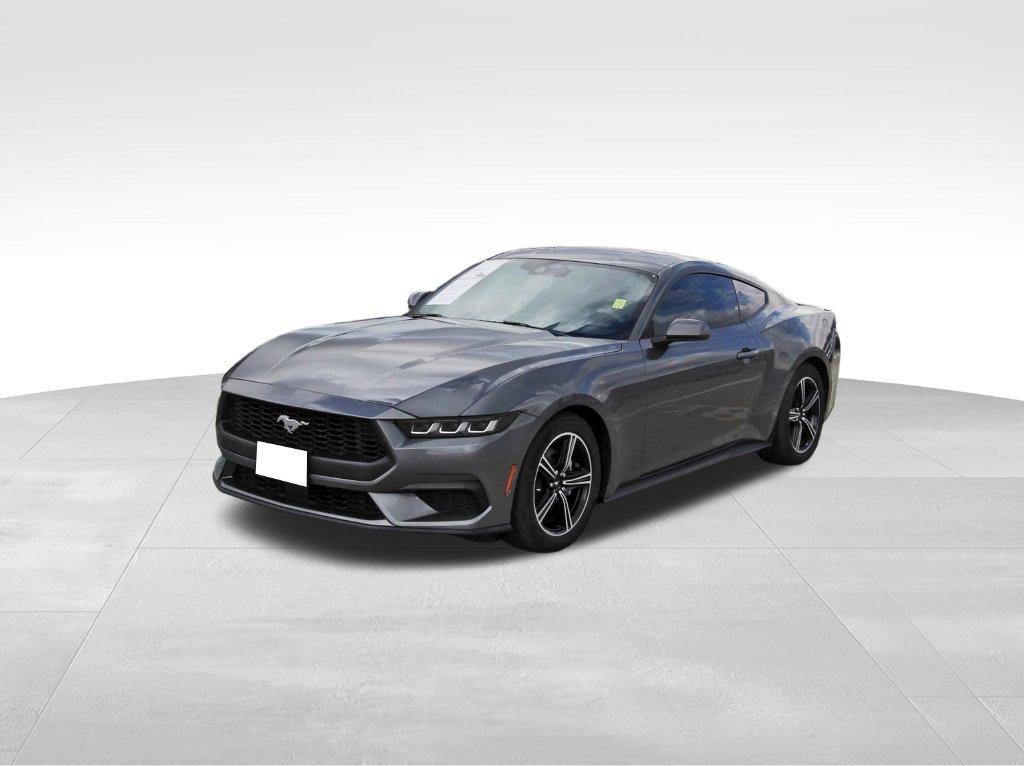 Used 2025 Ford Mustang Coupe RWD image 2