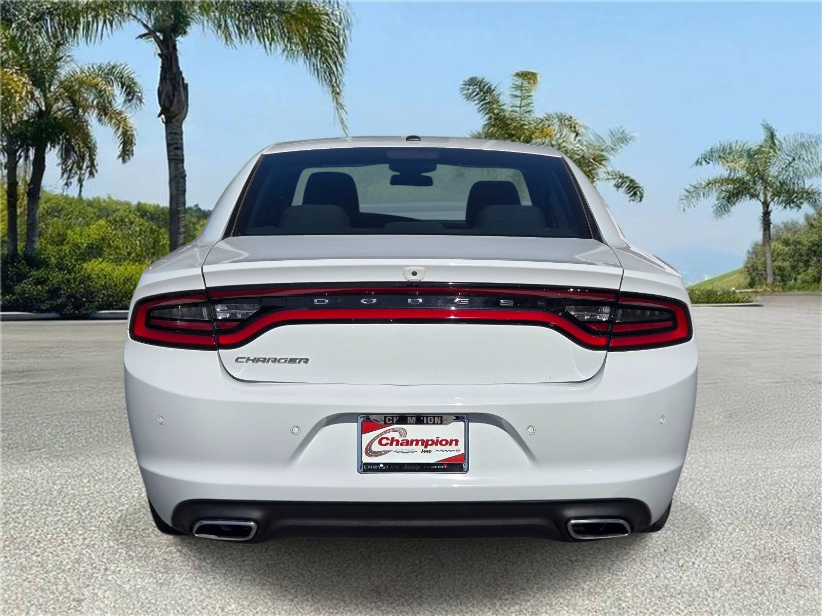 Used 2022 Dodge Charger SXT RWD image 5