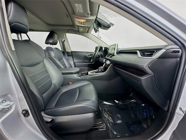 Used 2021 Toyota RAV4 Limited image 44