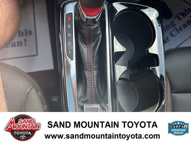 Used 2024 Chevrolet Trax RS w/ Sunroof Package FWD image 22
