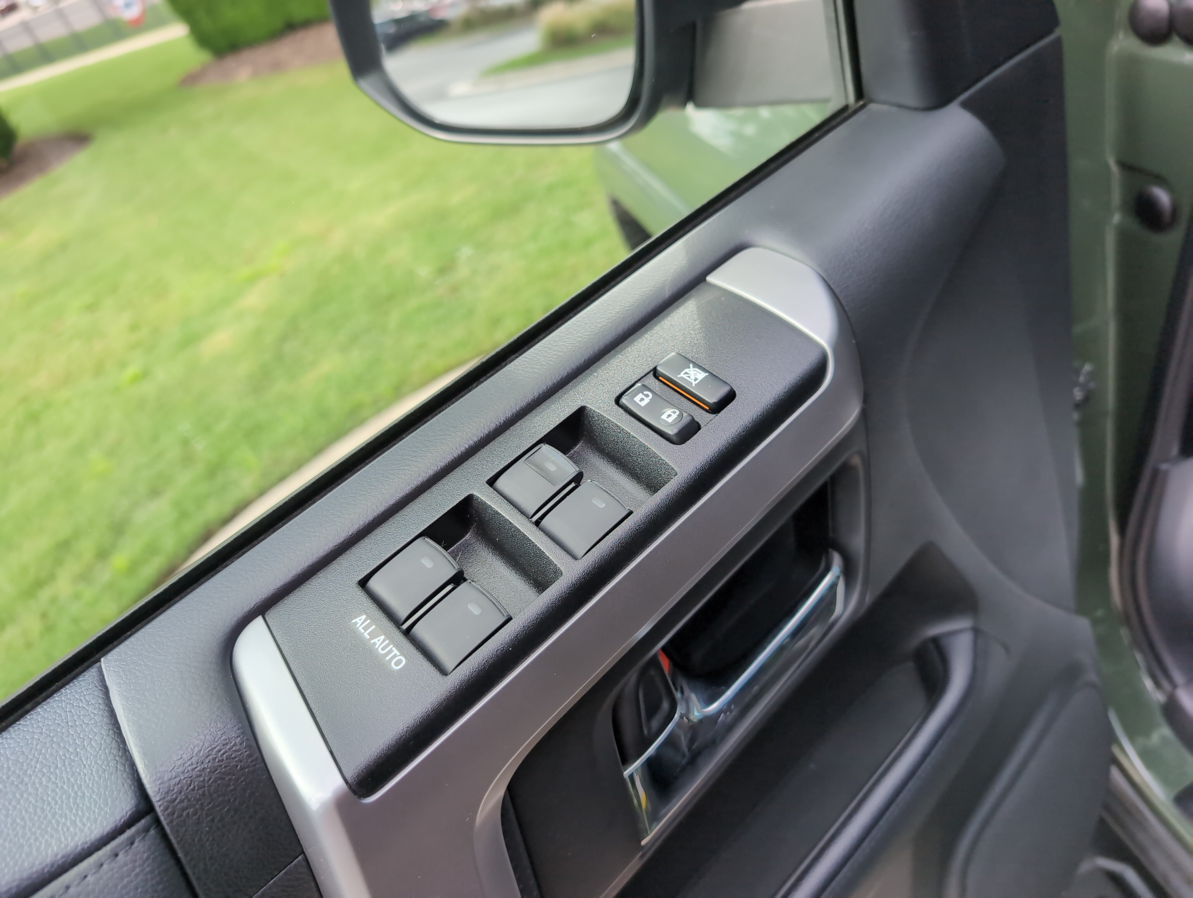 Certified 2022 Toyota 4Runner Trail Special Edition AWD/4WD image 15