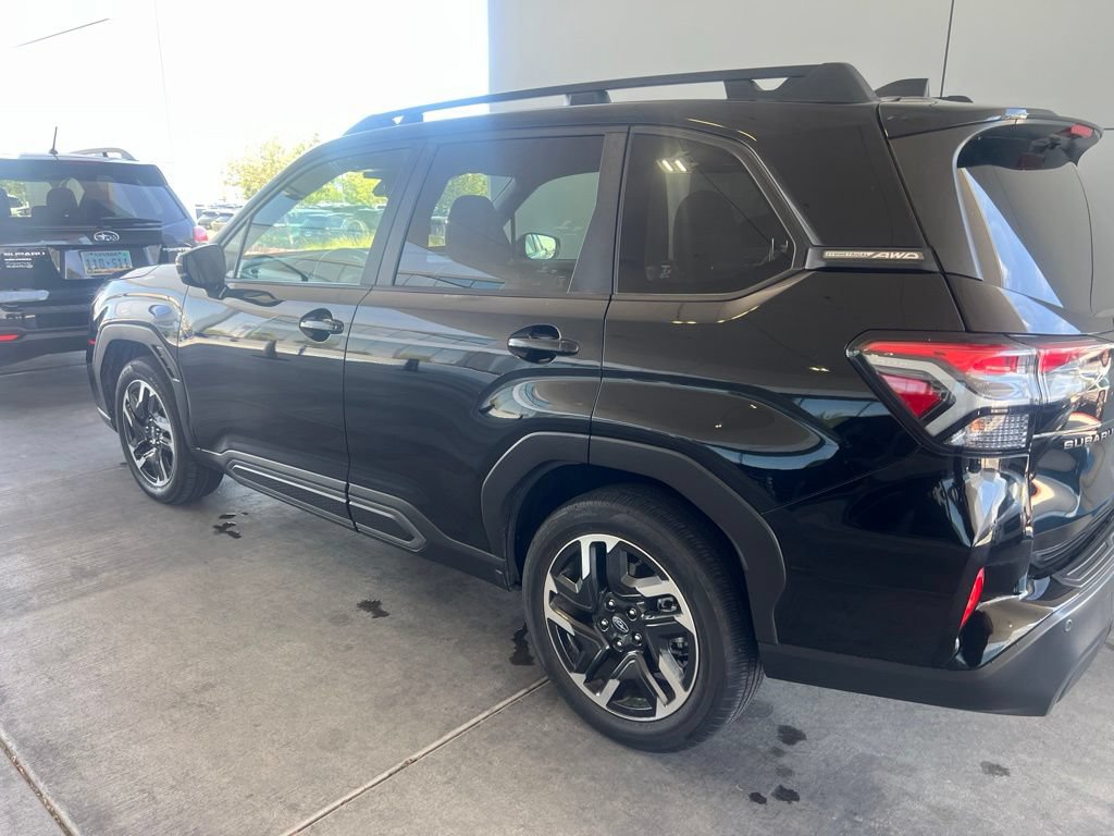 Used 2025 Subaru Forester Limited w/ Popular Package #2 AWD/4WD image 33