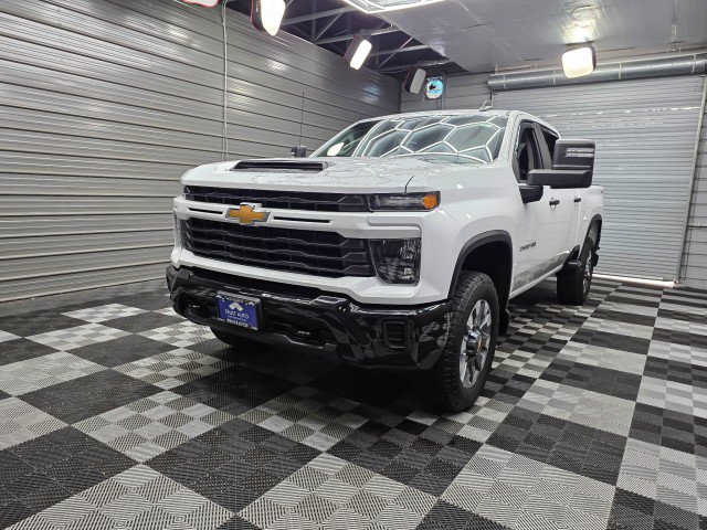 Used 2024 Chevrolet Silverado 2500 Custom w/ Custom Value Package AWD/4WD image 41