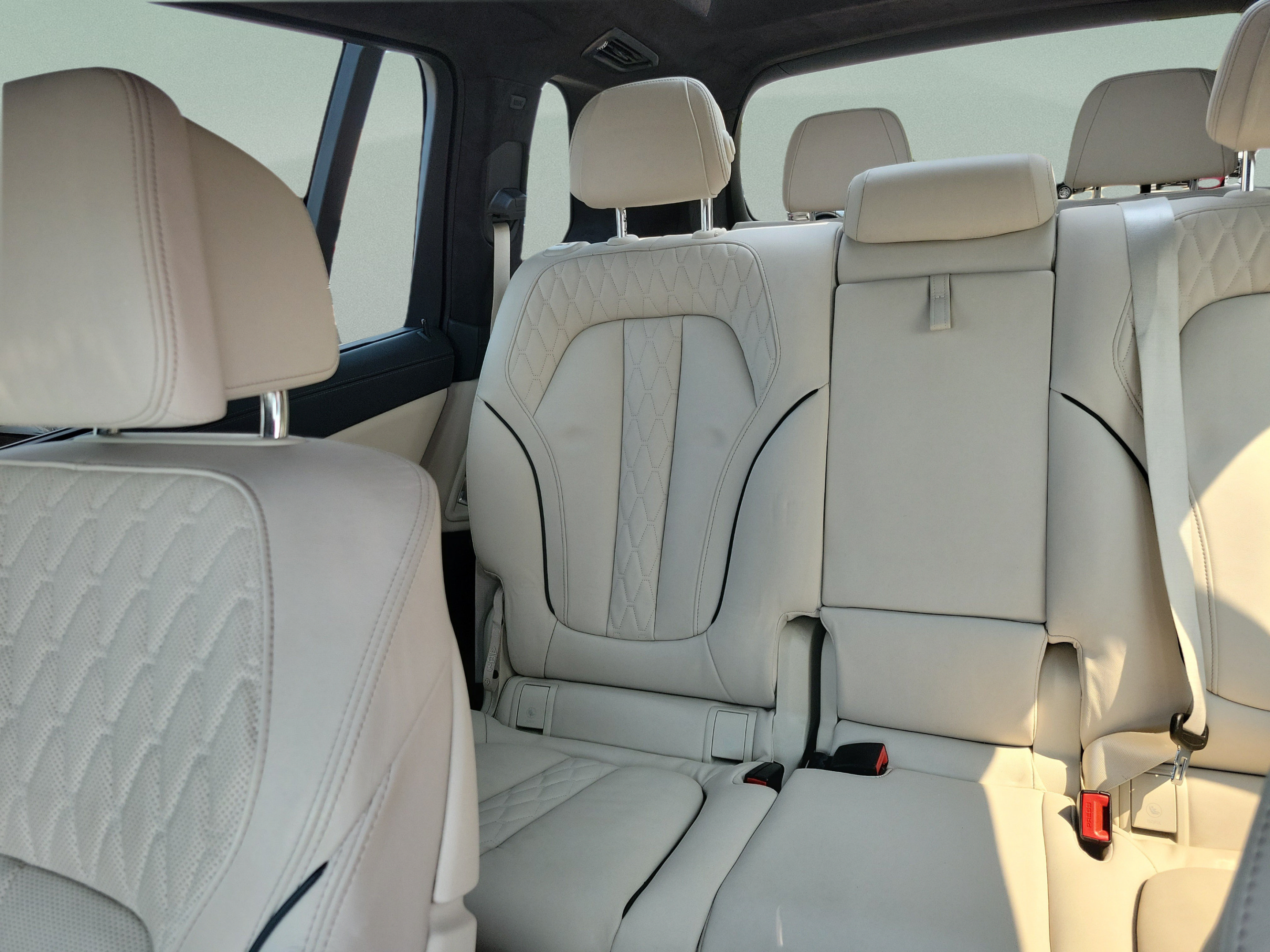 Used 2021 BMW X7 M50i w/ Dynamic Handling Package AWD/4WD image 8