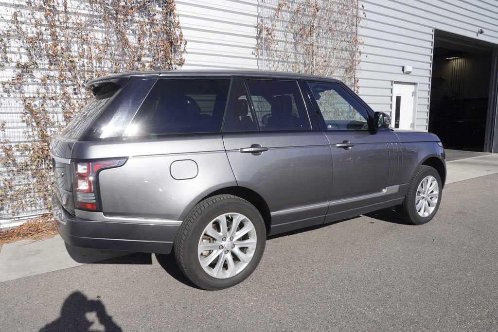Used 2016 Land Rover Range Rover HSE image 4