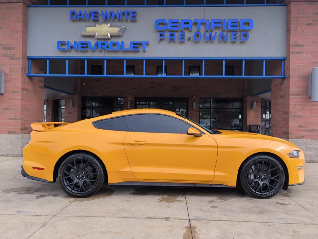 Used 2018 Ford Mustang Premium w/ Ecoboost Performance Package RWD image 9
