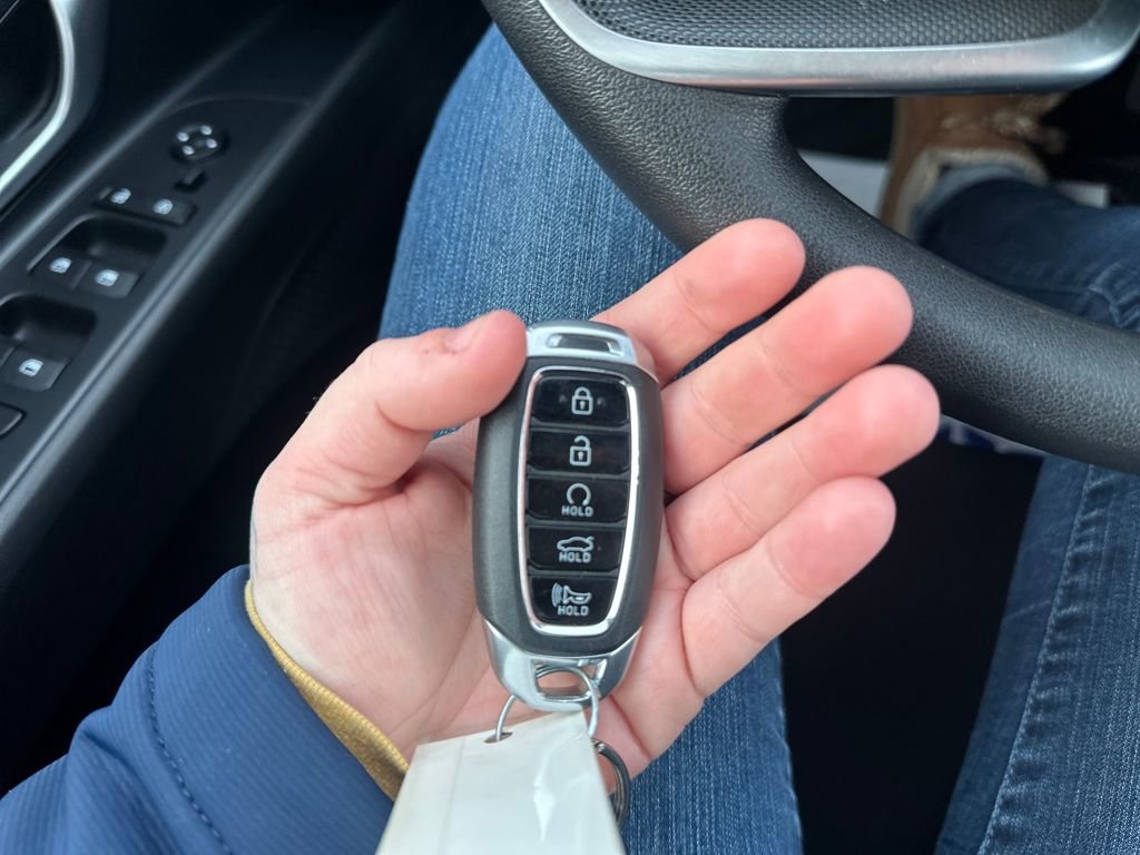 Used 2023 Hyundai Elantra SEL image 27